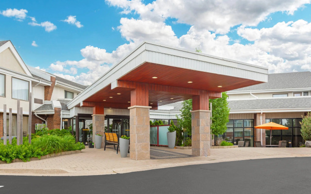 Quality Inn & Suites