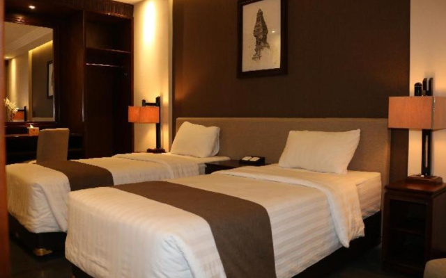 Tanjung Plaza Hotel