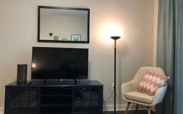 Retro 1BR In Fountain Square