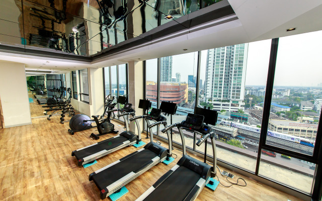 Civic Horizon Hotel & Residence