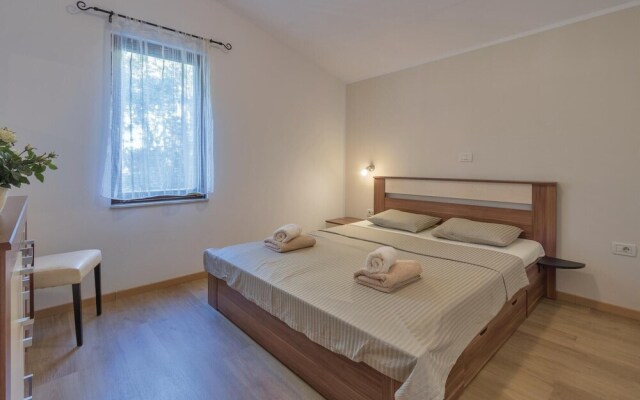Amazing Home in Pula With Wifi and 2 Bedrooms