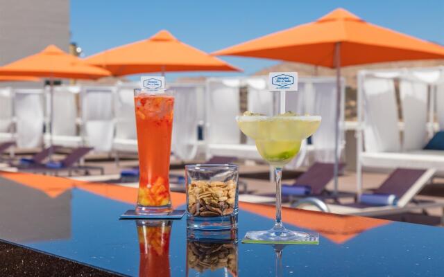 Hampton Inn & Suites by Hilton Los Cabos