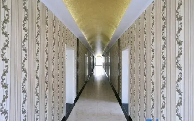 Mingren business hotel in Zaozhuang