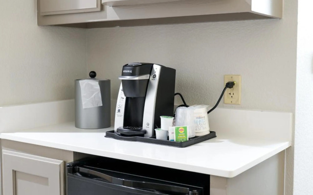 Holiday Inn Express & Suites Dallas Southwest-Cedar Hill by IHG