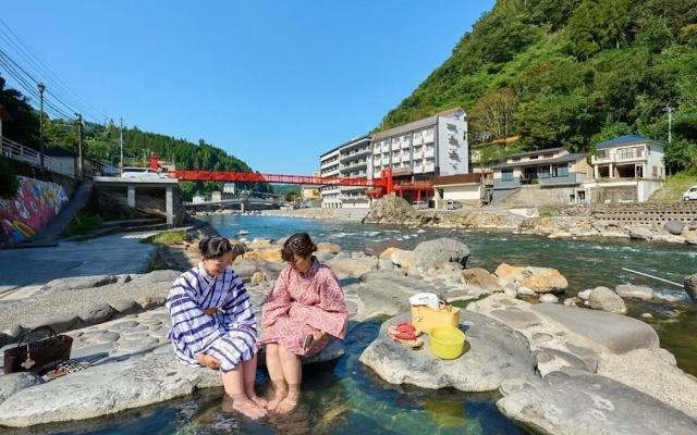 Amagase Onsen Seitenkaku