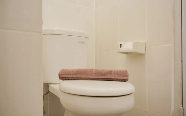 Comfortable and Simple 2BR Apartment at 19 Avenue