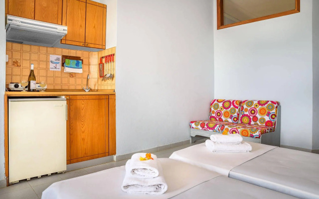 Louladakis Apartments