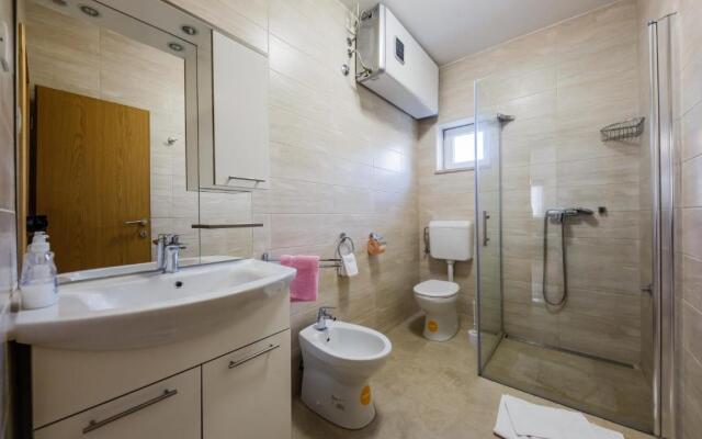 Apartment Selak