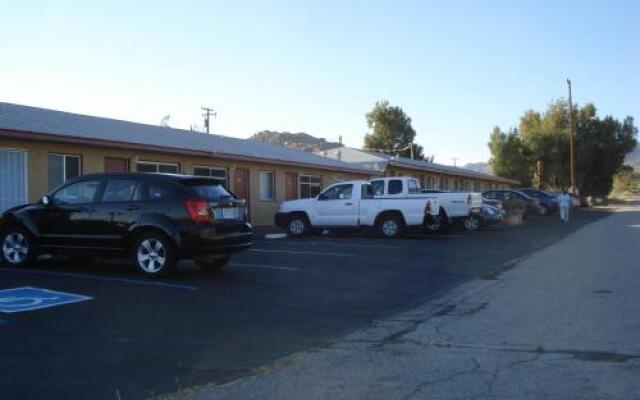 Safari Motor Inn Joshua Tree