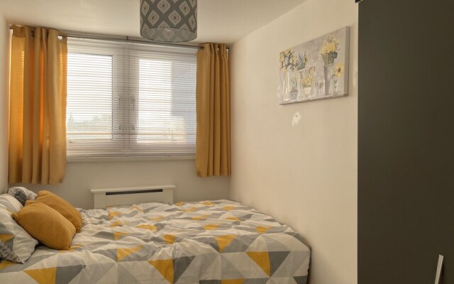 Remarkable 2-bed Apartment in Nottingham