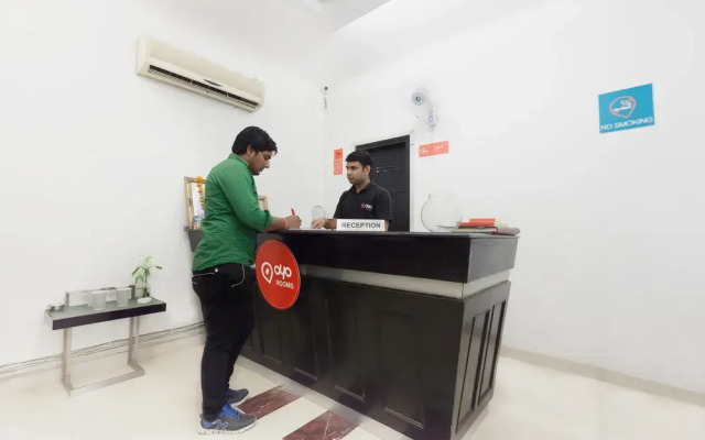 OYO Rooms Cyber City Oakwood