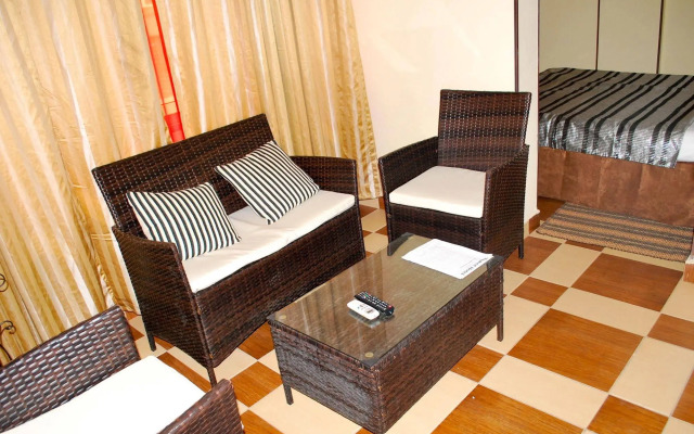 YaahoT Hotel