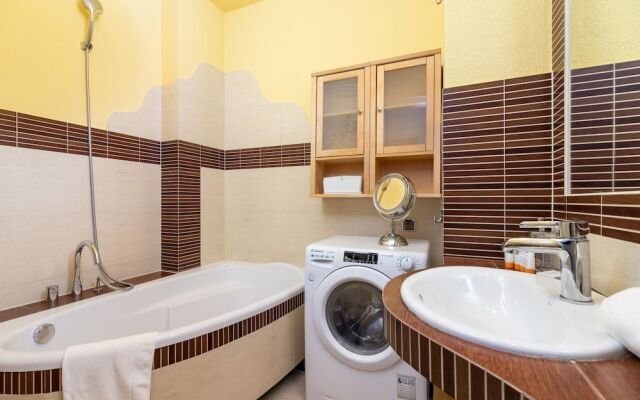 Family Apartment Slowackiego by Renters