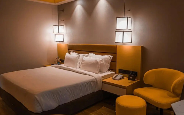 Hotel Avinash International