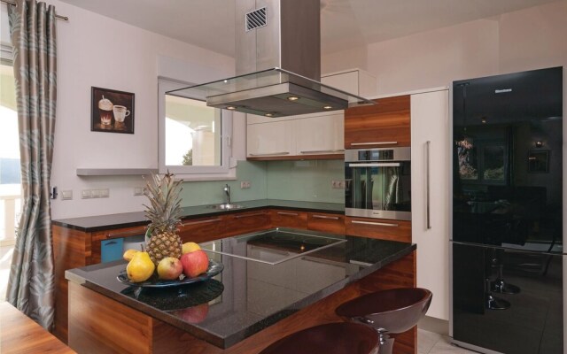 Amazing Home in Celina With Wifi and 4 Bedrooms