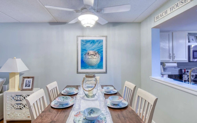 Ocean and Racquet #3116