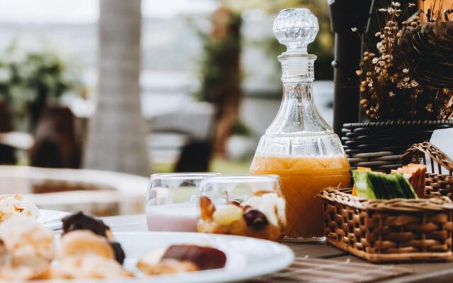 Pousada Viva - S¿Thom¿as Letras