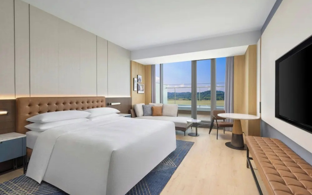 Four Points By Sheraton Leshan – Guest Rooms – Leshan