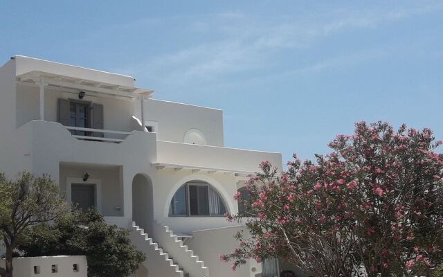 Faros Villa small hotel & restaurant