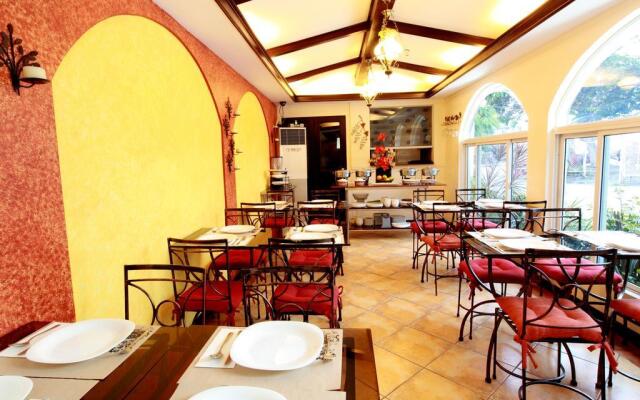 The Suites at Calle Nueva