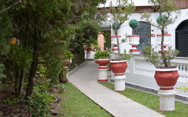 Biazi Paradise Hotel