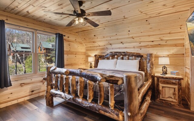 Mystic Cabin 3 Bedroom Cabin by RedAwning