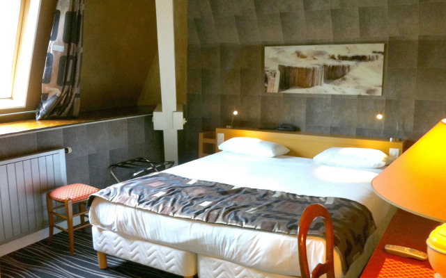 Chateau de Challanges