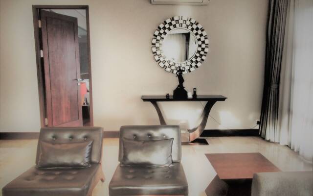 15 Bedrooms Sun Suite Villa Bali