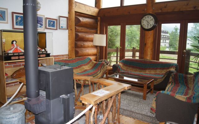 Hakuba Log Hotel Meteor