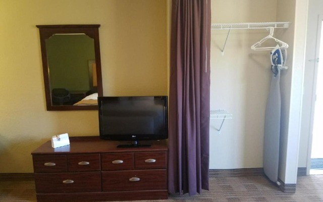 Extended Stay America Select Suites Roanoke Airport