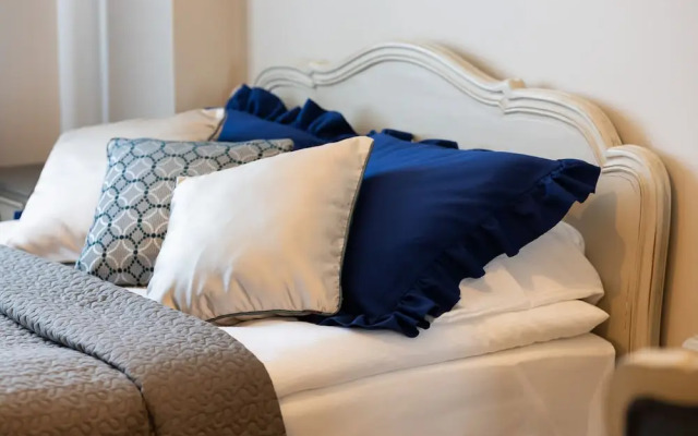 Cozy Apartment With Balcony by Renters