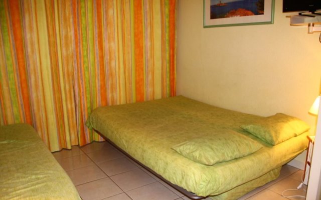 Rental Apartment Hameau 229 Saint Raphal Cap Estrel 1 Bedroom 4 Persons Pop
