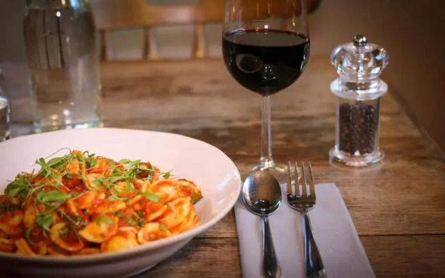 Horse & Groom - Upper Oddington