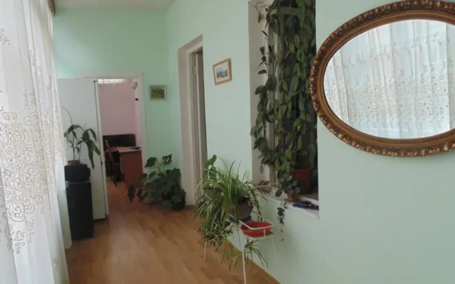 3 Room Home city center