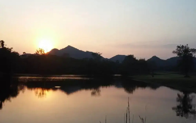 Sawang Resort Golf Club and Hotel