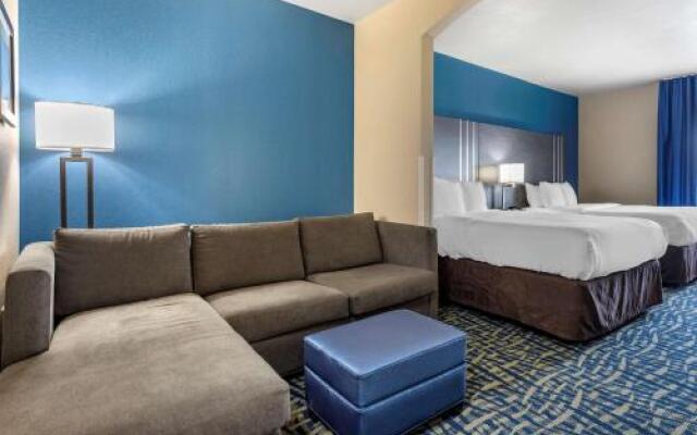 Comfort Inn & Suites