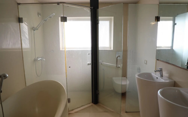 White Pearl Suites