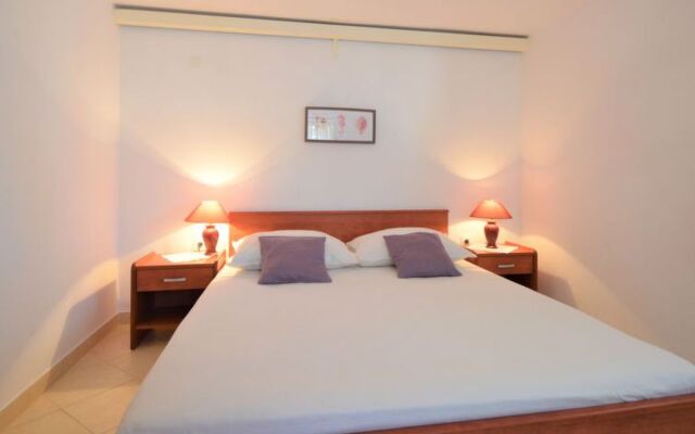 Apartment Rose Gemmano 22278
