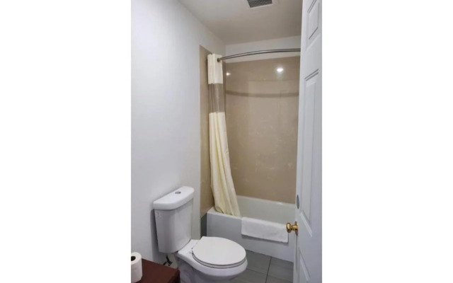 Premier Inn & Suites