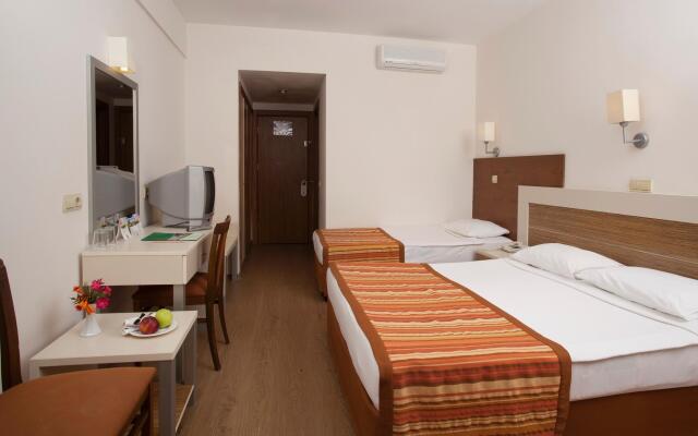 Side Story Resort & Spa
