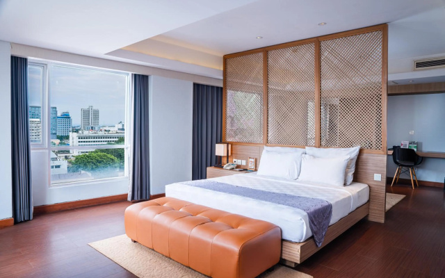 Crown Prince Hotel Surabaya
