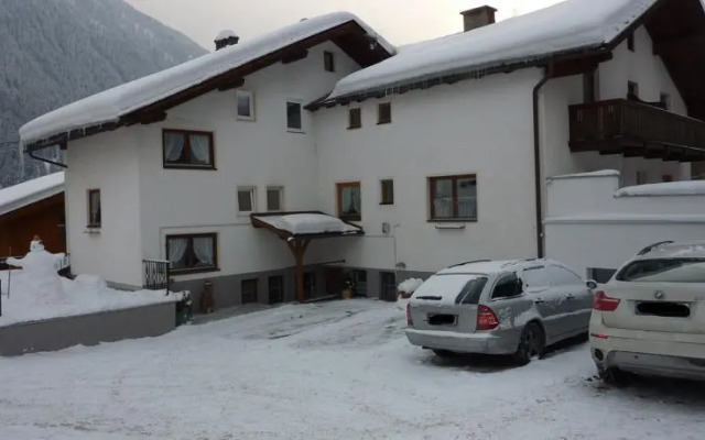 Pension Alpina Neustift