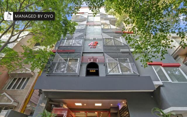 Super Oyo Townhouse Oak Spruce Hotels A2 Indiranagar