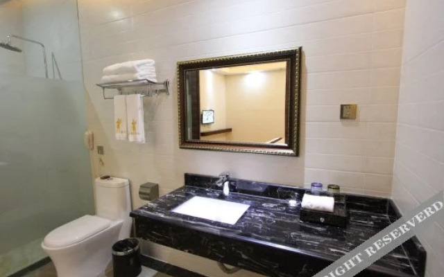 Weili Holiday Hotel (Xinyi Yuegui Road)