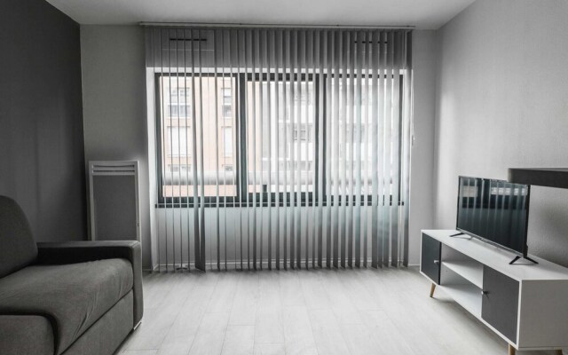 Splendid Studio Near the Wood of Vincennes