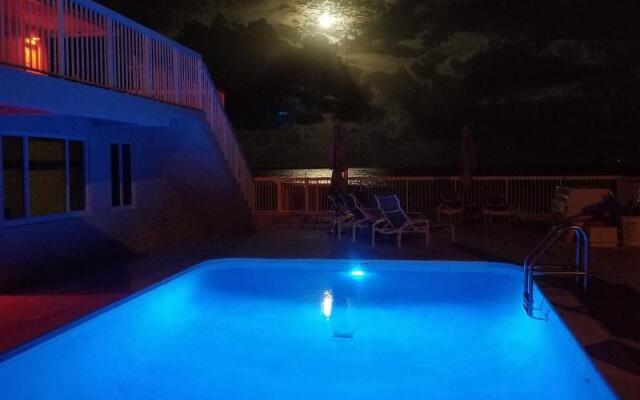 Le Cabanon Motel