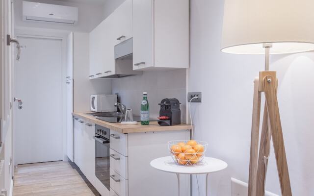 Erïk Langer Cesare Battisti Suites