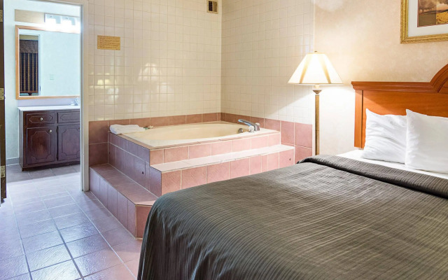 Quality Inn Petersburg Fort Lee Area