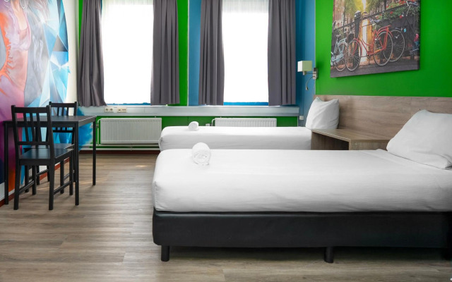 Amsterdam Teleport Hotel