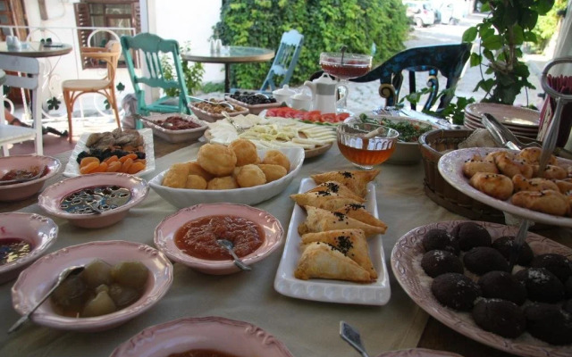 Ayana Guesthouse
